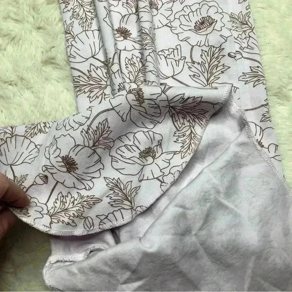 Colored Organics Gown Long Sleeved Adjustable Tie Bottom purple Floral 0-3M - Picture 15 of 16